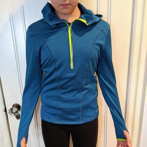Champion Semi-Fitted  Half Zip Athletic Top